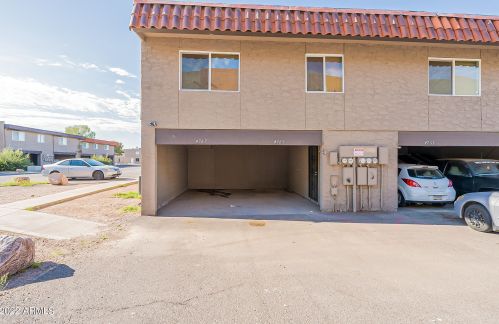 4769 Belleview St, Phoenix AZ  85008-5606 exterior