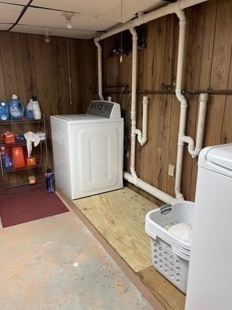 46 Pitman St, Fall River MA  02723-2851 exterior