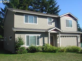 12446 Steele St, Portland, OR 97236-4242