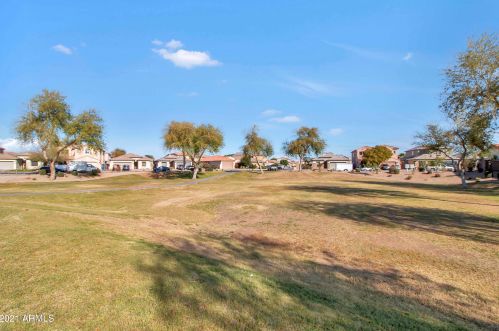 9118 Cypress St, Phoenix AZ 85003-1106 exterior