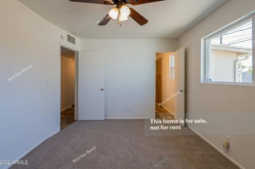 3030 Cactus Rd, Phoenix AZ 85029-2220 exterior