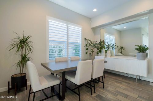 3733 Catalina Dr, Phoenix AZ 85018-4417 exterior