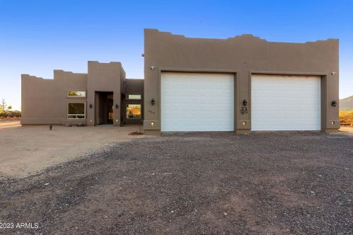 39032 11th Ave, Phoenix AZ  85086-7434 exterior