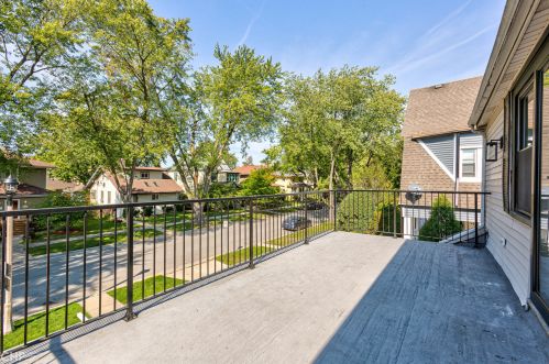 3235 Maple Ave, Forest View IL 60402-1250 exterior