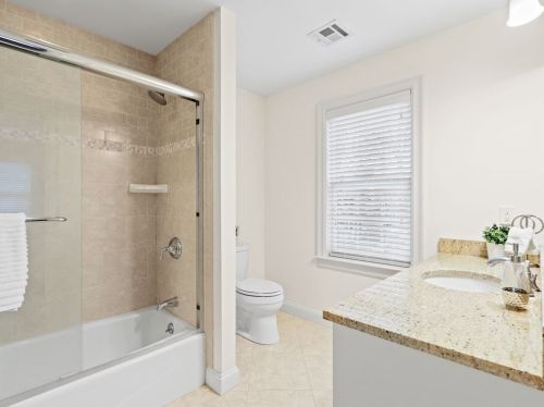 51 Mann Ave, Needham MA 02492-4533 exterior