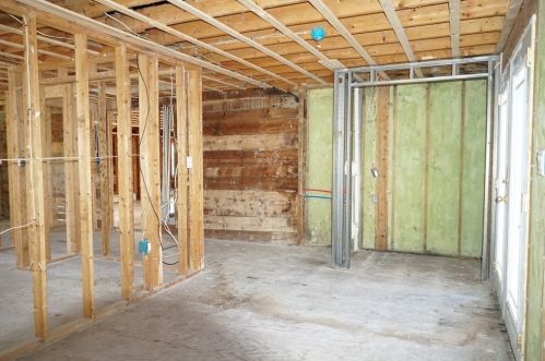 325 Ctr St, West Bridgewater MA 02379-1624 exterior