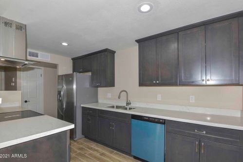 13608 41 Pl, Phoenix AZ 85042-7323 exterior