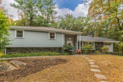 6 Doncaster Rd, Lynnfield MA  01940-2204 exterior