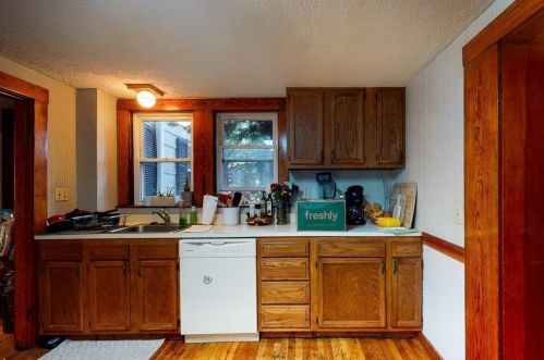 72 Bay State Rd, Quincy MA 02171-1512 exterior