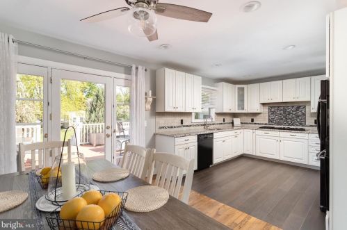 326 Route 156, Trenton NJ 08620-1729 exterior