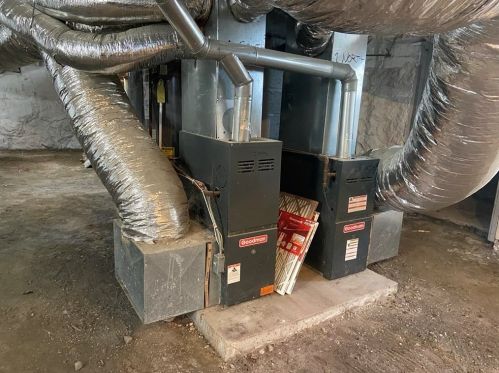 764 Plymouth Ave, Fall River MA 02721-1946 exterior