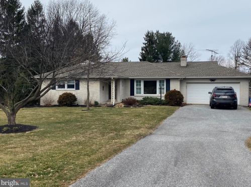 225 Manor Rd, Red Lion, PA 17356-8745