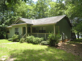 203 Sandy Run Dr, Mayfield, GA 31087-4705