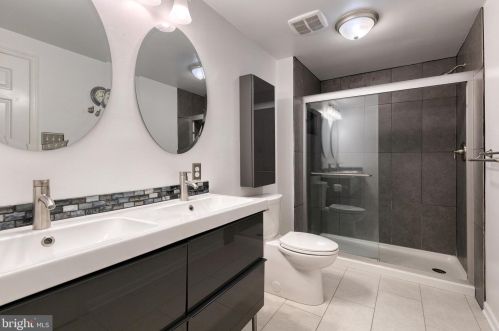 6645 Windsor Ct, Columbia MD 21044-4147 exterior