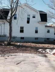 162 High St, Taunton, MA 02780-3532