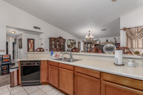 8914 Cambridge Ave, Phoenix AZ 85008-1215 exterior