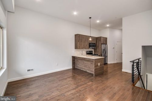 1922 6th St, Philadelphia PA  19122-2104 exterior