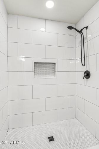 8219 25 St, Phoenix AZ 85042-7019 exterior