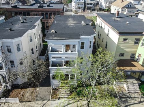 49 Pearl St, Everett MA 02149-1105 exterior