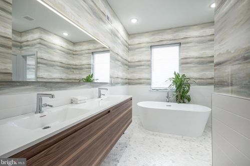 1614 16 St, Philadelphia PA 19121-3202 exterior