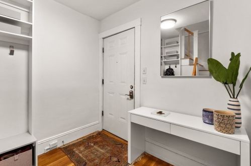 474 Albemarle Rd, Newton, MA 02460-1361