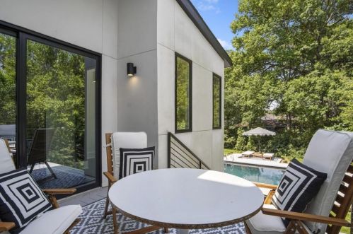 1756 Akin Dr, Atlanta GA 30345-3948 exterior