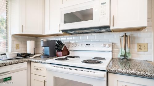 17204 31 Ave, Phoenix AZ 85017-4043 exterior