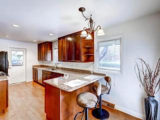 3475 Race St, Englewood, CO 80113-3137