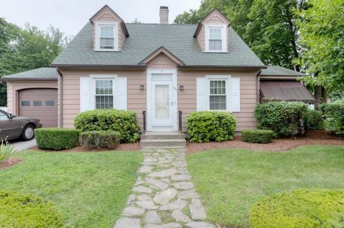 345 Lincoln St, Worcester, MA 01605-3632