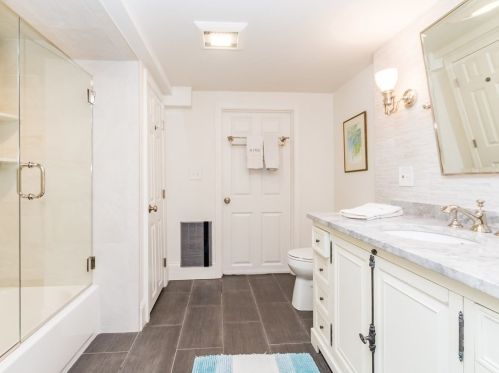 146 Arnold Rd, Newton MA 02459-3046 exterior