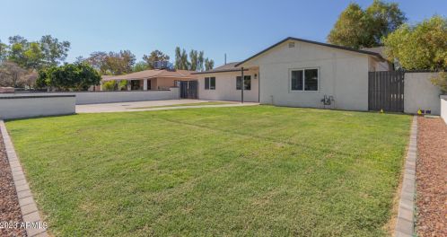 2544 Clarendon Ave, Phoenix AZ 85033-4124 exterior