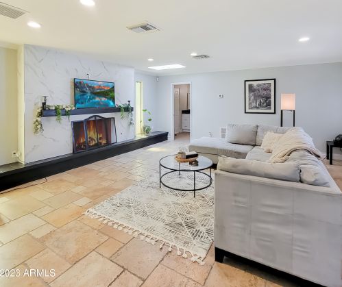 4225 Echo Ln, Phoenix, AZ 85051-4659