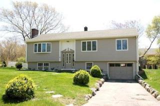 2 Gilbert Rd, Gloucester MA  01930-4216 exterior