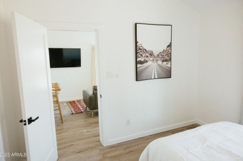 2635 Clarendon Ave, Phoenix AZ 85018-5958 exterior