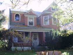 10 Oak Ter, Newton, MA 02461-1409