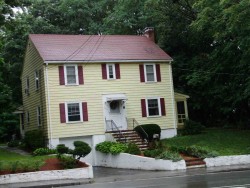 2055 Washington St, Newton, MA 02462-1605