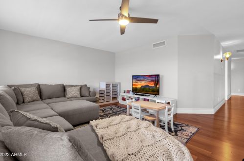 22209 41st St, Phoenix AZ  85050-6898 exterior