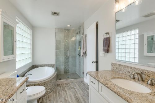 3340 Clarendon Ave, Phoenix AZ 85031-3140 exterior