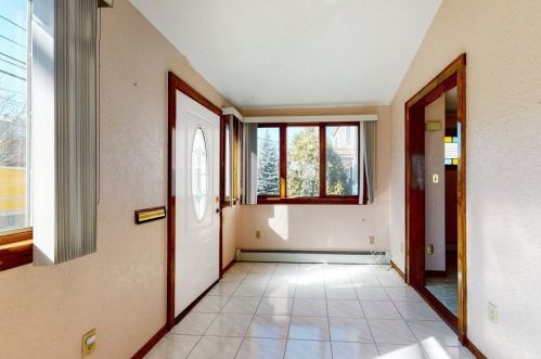 92 Chapel St, Newton, MA 02458-1011