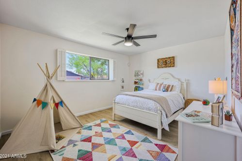 8133 16 Dr, Phoenix AZ 85015-1426 exterior