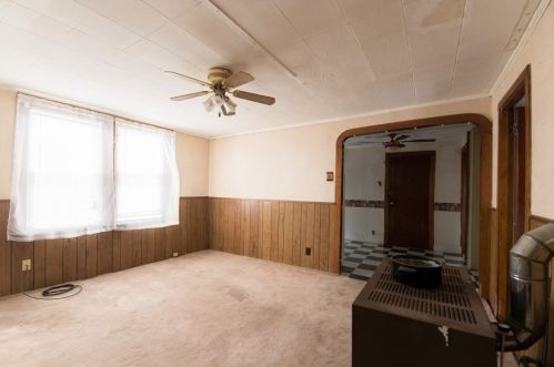 109 Diman St, Fall River MA 02721-1027 exterior