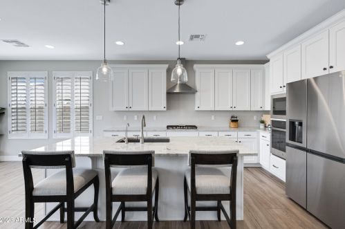 840 Ashurst Dr, Phoenix AZ  85048-2028 exterior