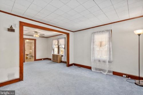 329 Buck St, West Deptford NJ 08066-1060 exterior