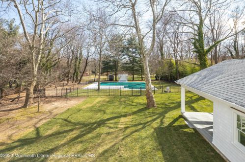 333 Harding Rd, Little Silver NJ exterior