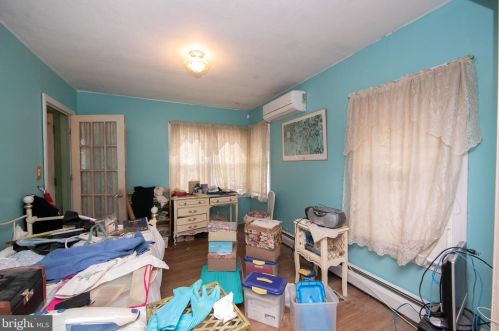 1909 Pt Pleasant Ave, West Deptford NJ 08096-4325 exterior