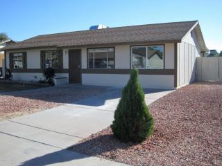 2725 Bluefield Ave, Phoenix AZ  85032-1011 exterior