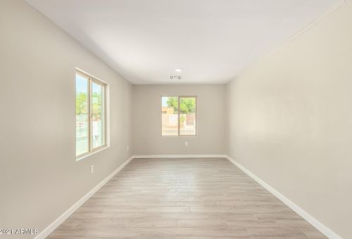 1608 65th Ave, Phoenix AZ 85033-1601 exterior