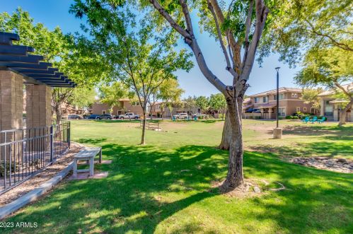 1225 36th St, Phoenix AZ 85008-5303 exterior