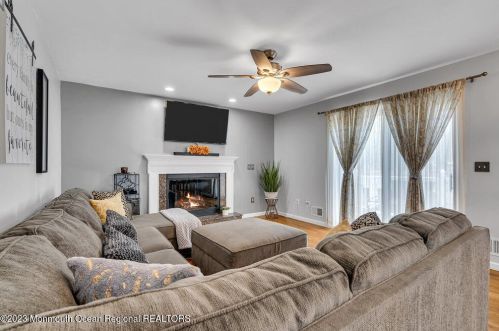 25 Cooks Bridge Rd, Jackson Twp NJ  08527-2524 exterior