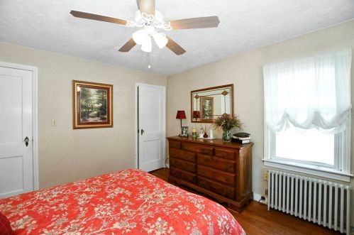 162 June St, Worcester MA 01602-3249 exterior